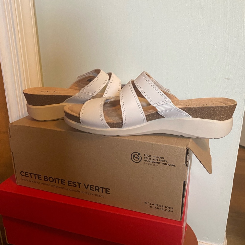 Clarks White Sandals with Criss-Cross Design